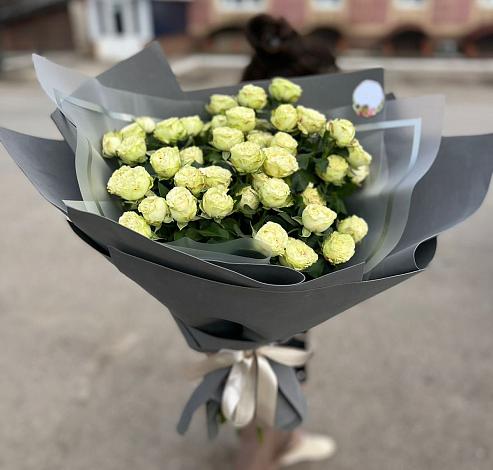 Букет Белые кустовые розы Солинеро в Гусь-Хрустальном